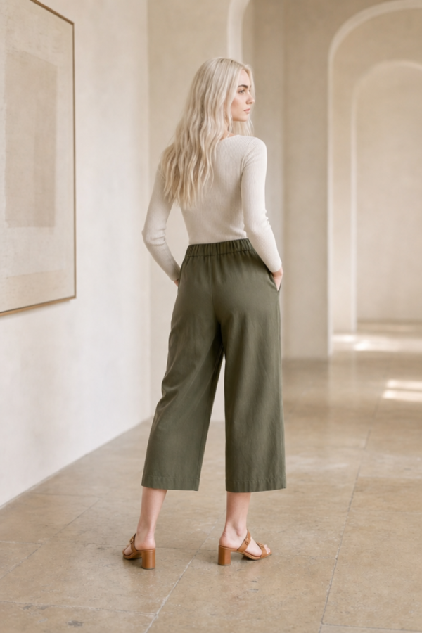 Fern 04 crop trouser back or construction