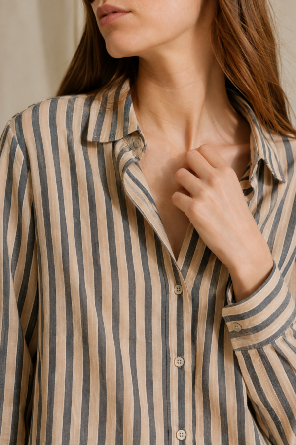 Stone 48 cotton shirt fabric detail