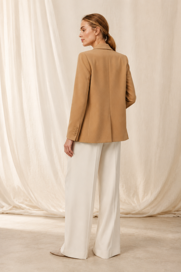 Dune 77 light jacket back or construction